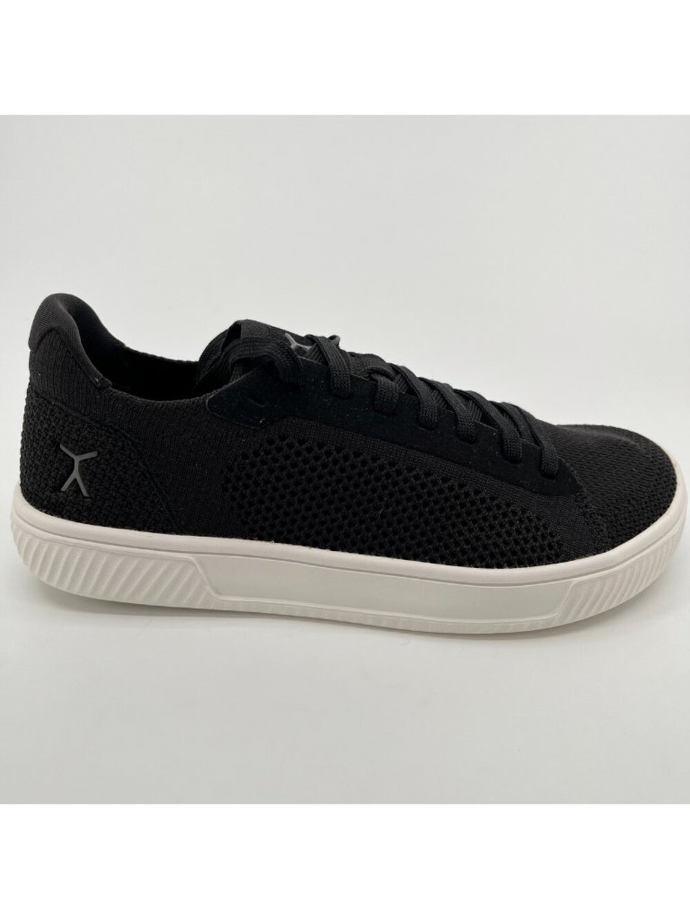Flux Footwear Adapt Trainer Black White Womens Size 7.5 Athletic Shoes Sneakers